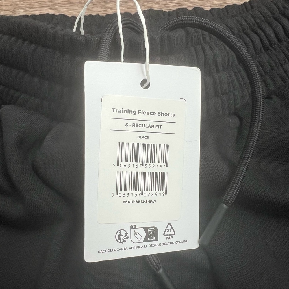 Gymshark Training Fleece Shorts - Picture 8 of 8